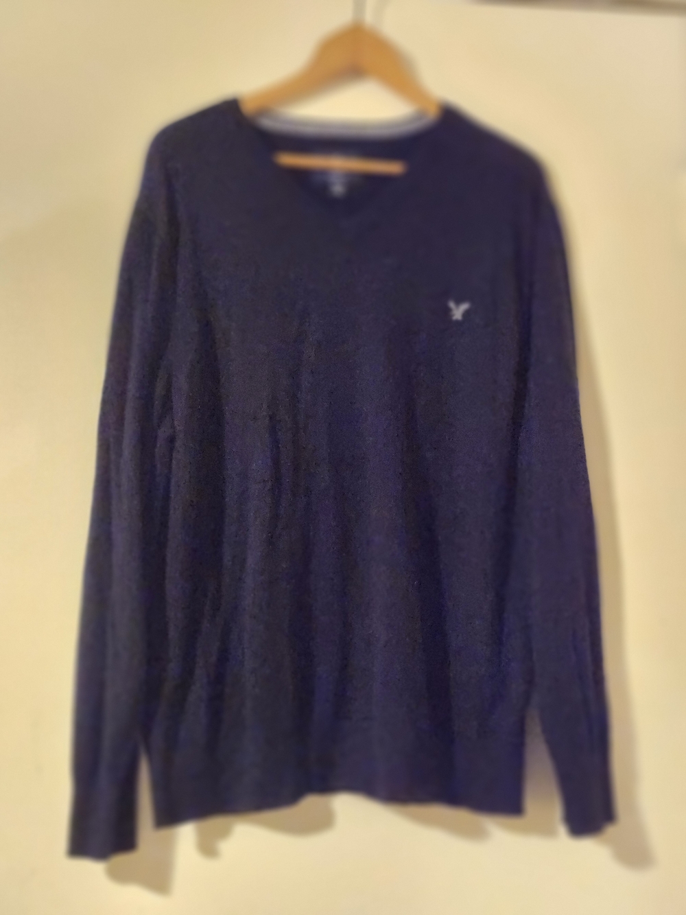 CozyAmerican Eagle Outfitters Dark Blue V-Neck Classic Fit Sweater XXL